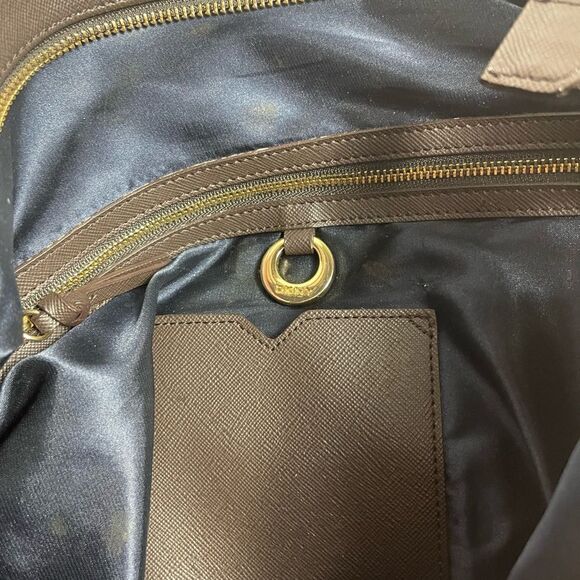 DKNY Red Leather hobo large satchel bag with gold tone accents and hardwares - Picture 9 of 12